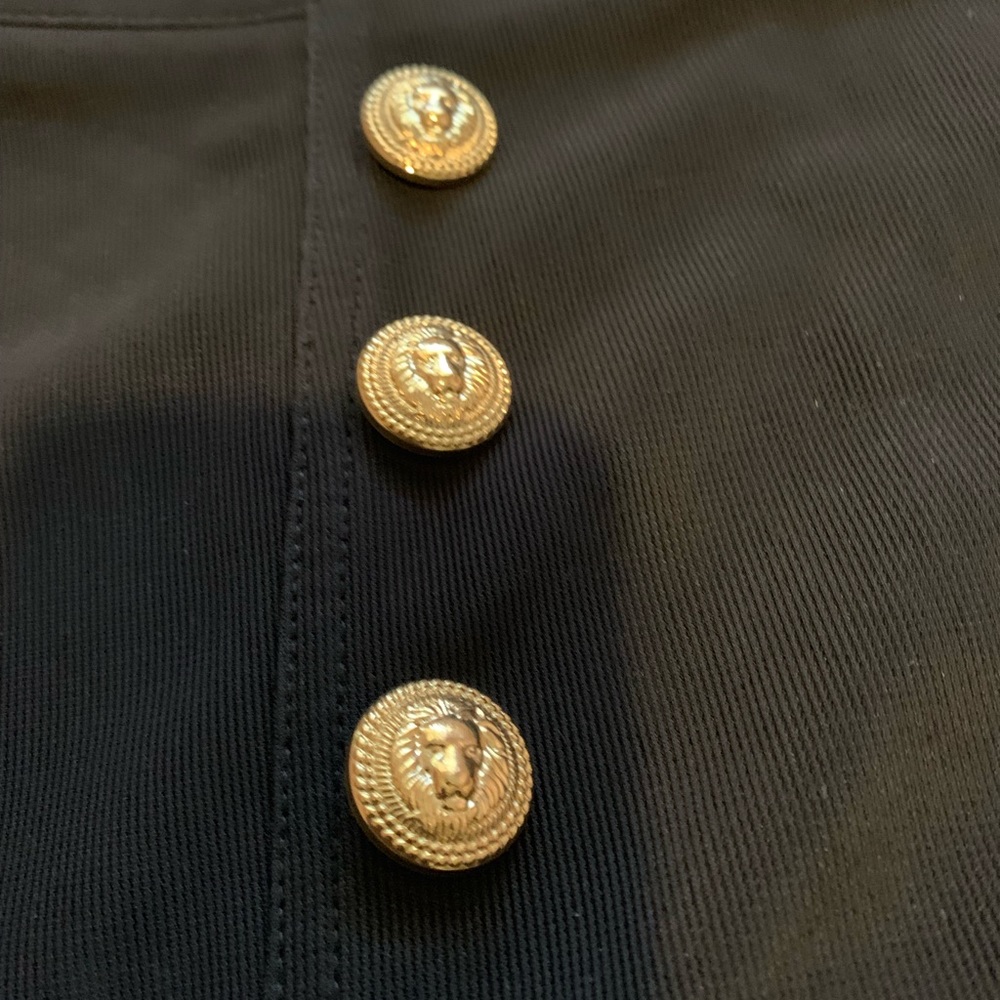 Black button skirt - Picture 2 of 4